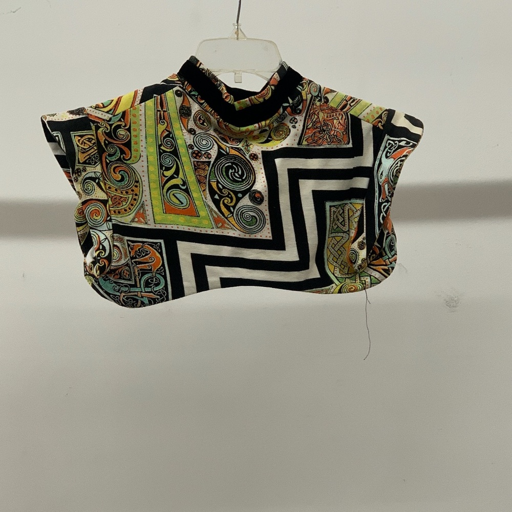 ORANGE AND BLACK PRINTED CROPPED TOP HIGH NECK